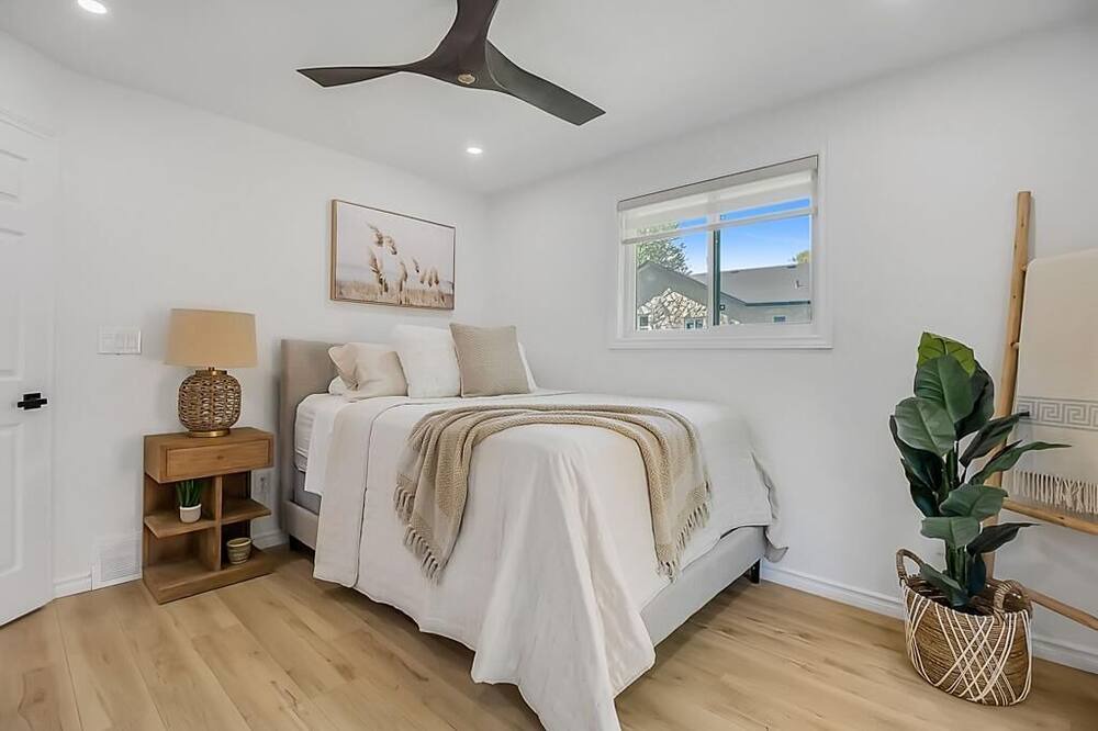 Photo of Bedroom in Town of Essex