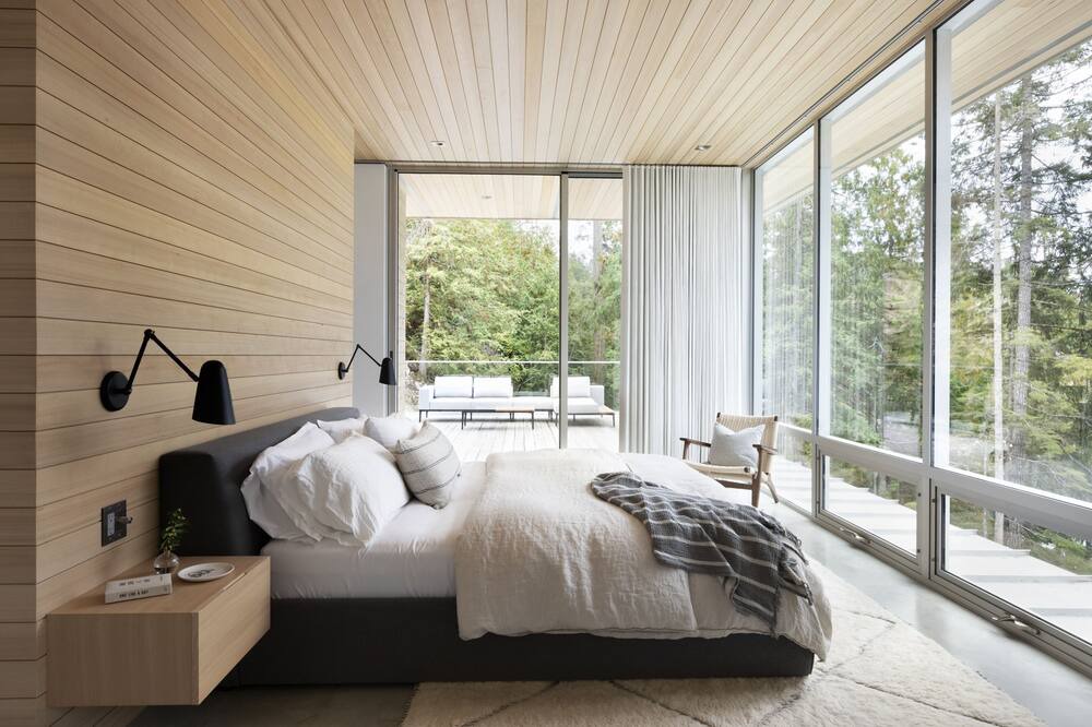 Photo of Bedroom in Madeira Park
