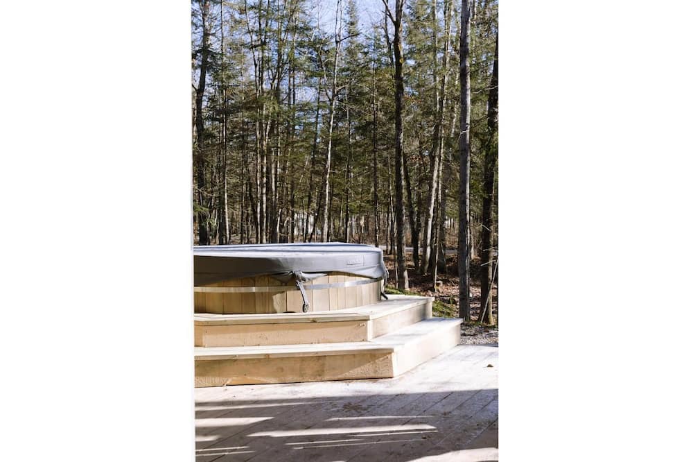 Photo of Outdoor in Thorne