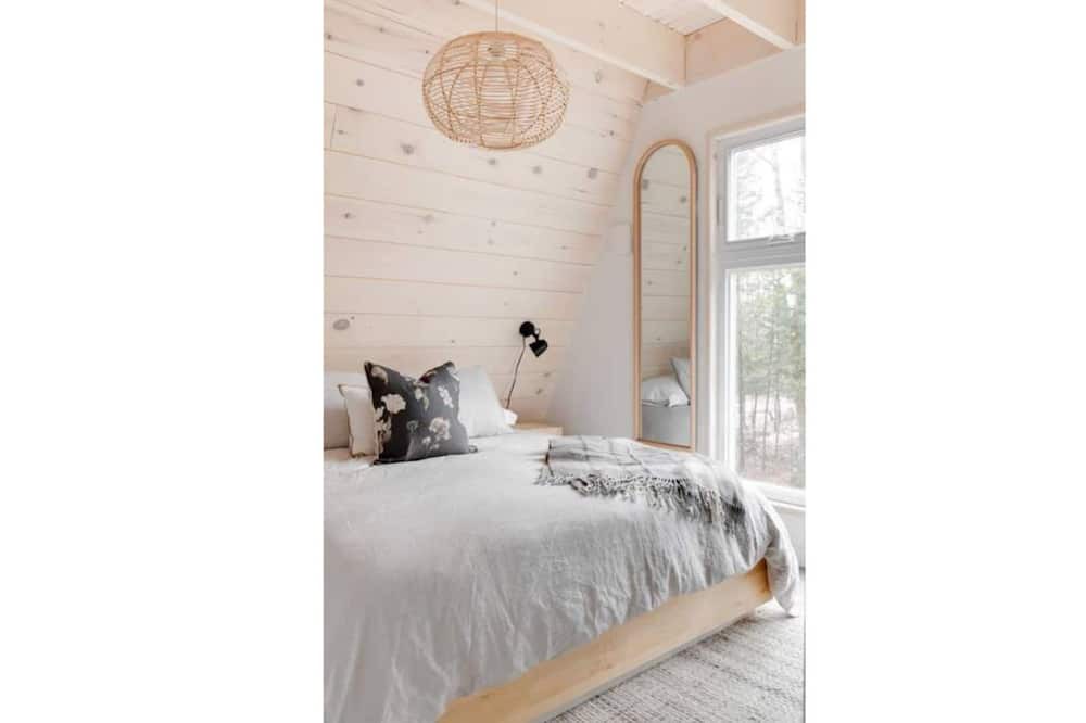 Photo of Bedroom in Thorne