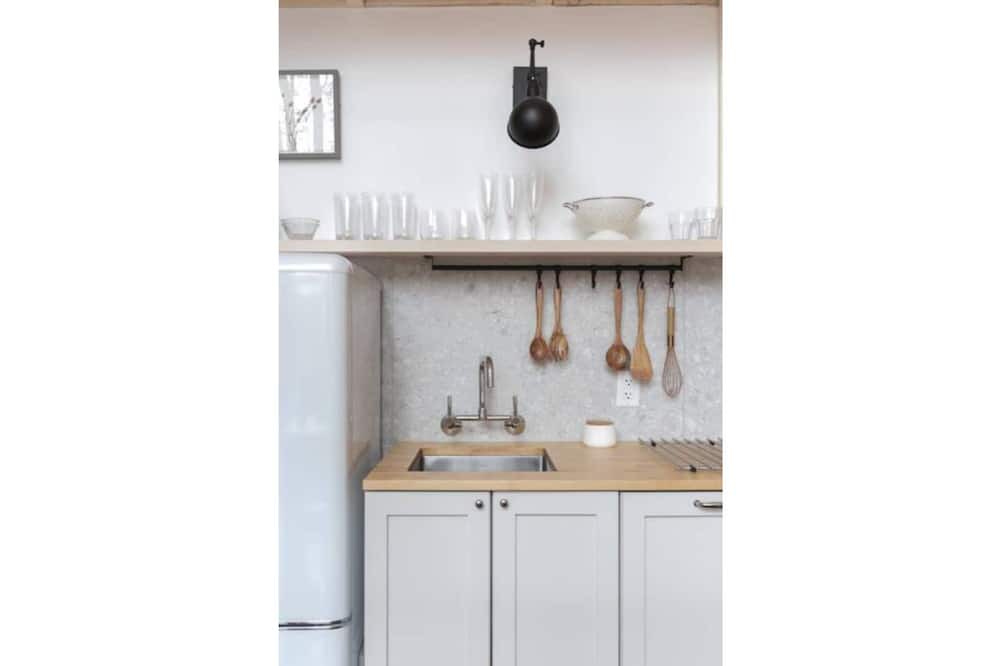 Photo of Kitchen in Thorne