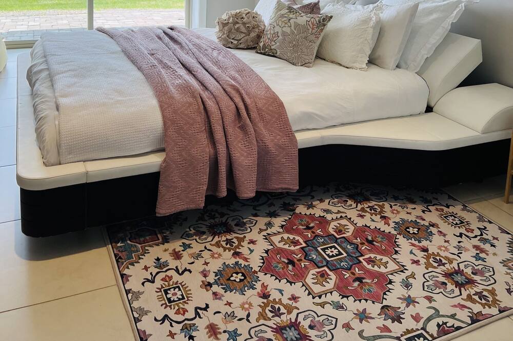 Photo of Bedroom in Canal
