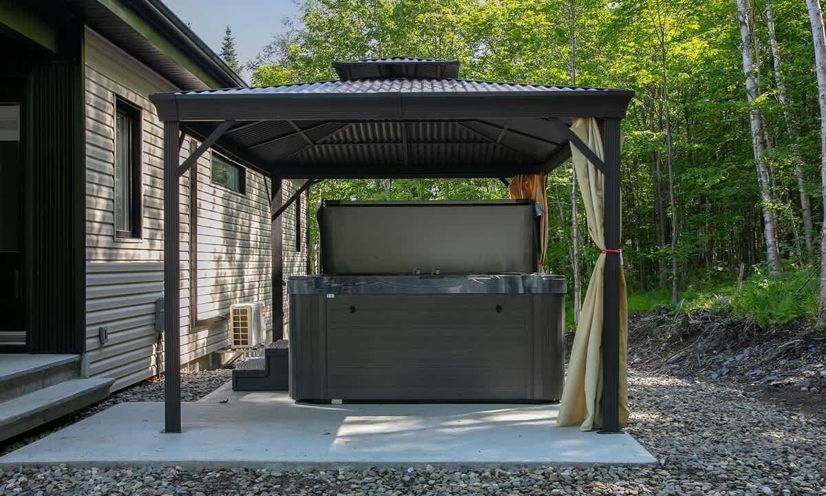 Photo of Outdoor in Val-Racine