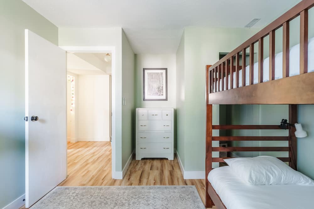 Photo of Bedroom in Salmon Arm