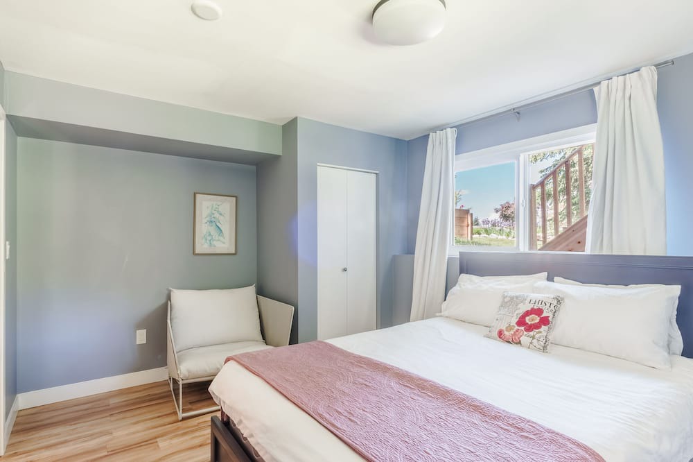 Photo of Bedroom in Salmon Arm
