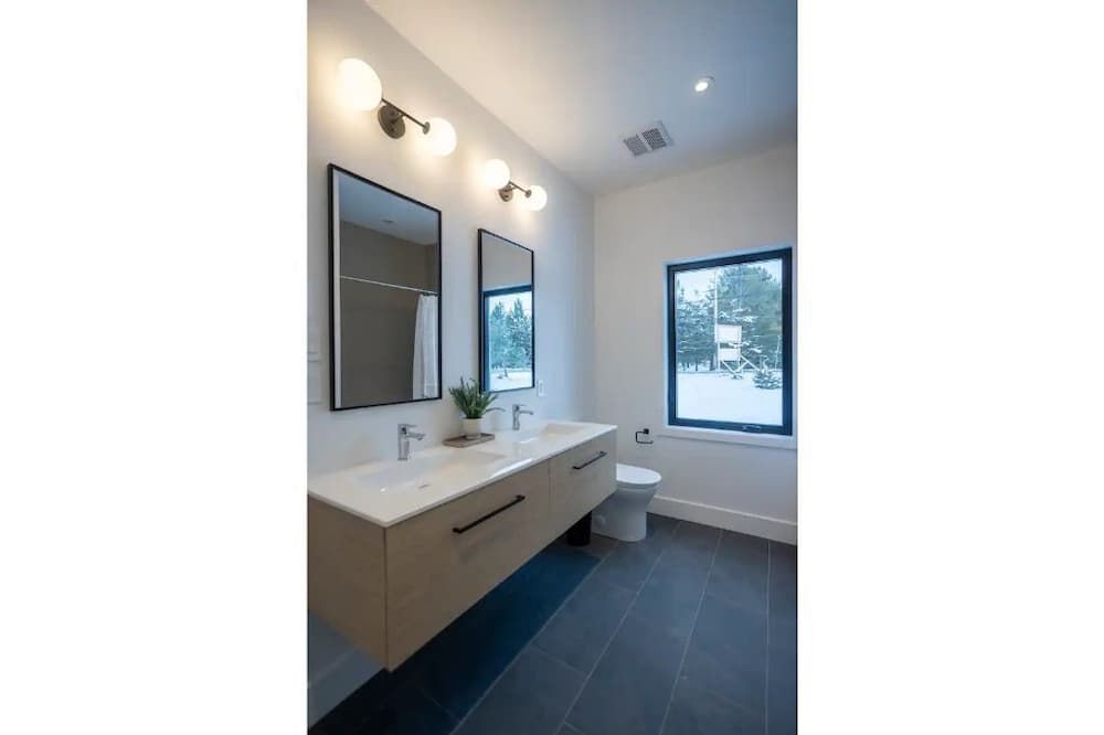 Photo of Bathroom in Arundel