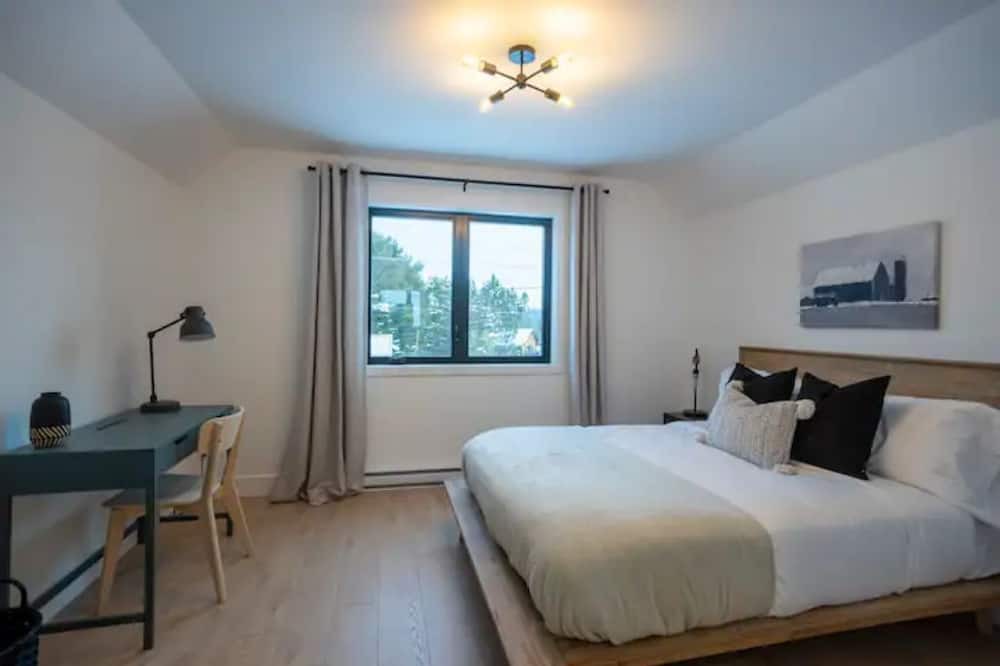 Photo of Bedroom in Arundel