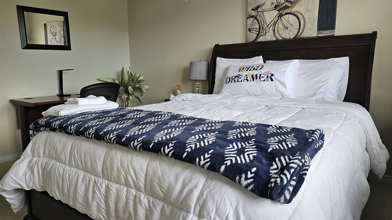 Photo of Bedroom in Ottawa Division