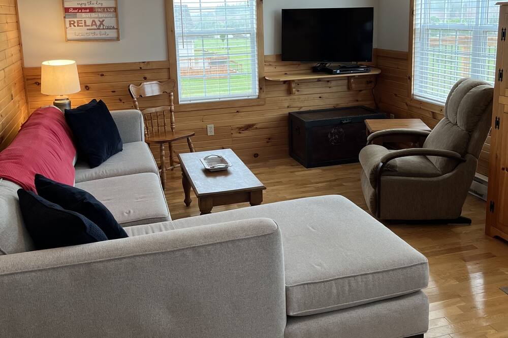 Photo of Livingroom in Clinton