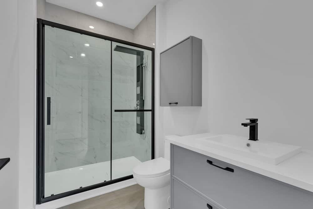 Photo of Bathroom in Mirabel
