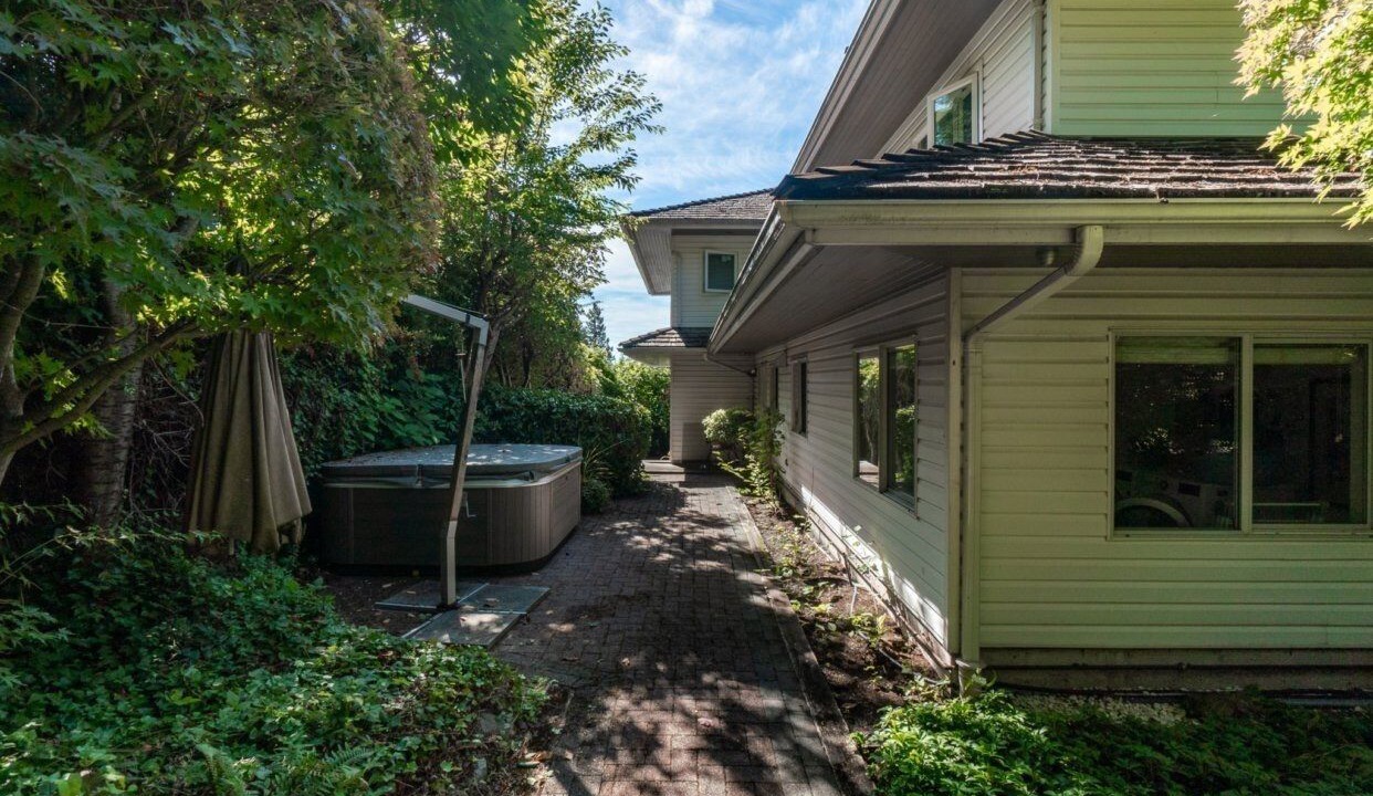 Photo of Outdoor in West Vancouver