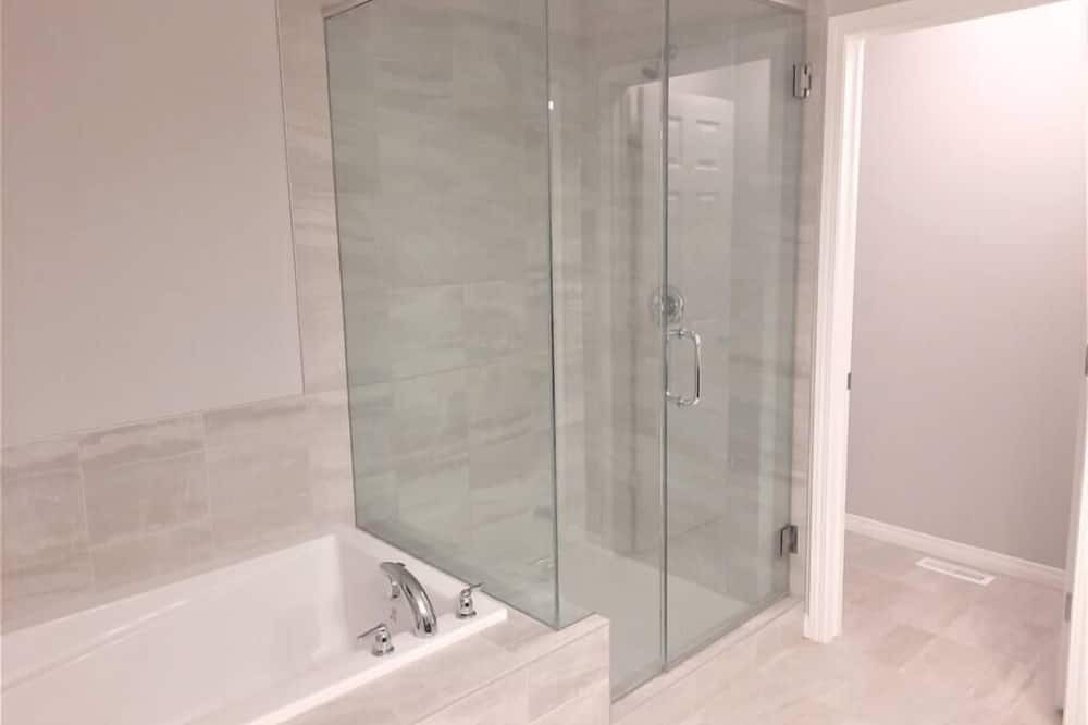 Photo of Bathroom in Silverado