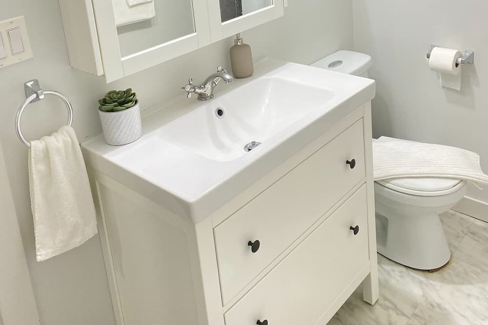 Photo of Bathroom in Winkler