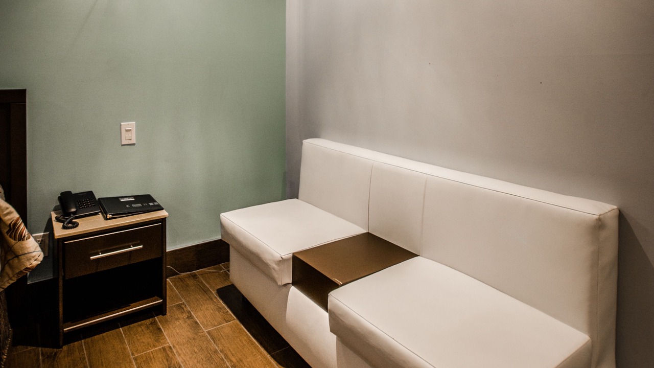 Photo of Bedroom in Laval