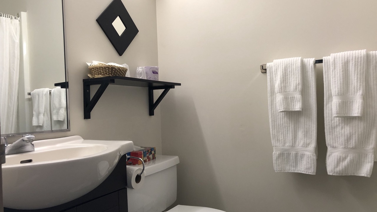 Photo of Bathroom in La Vallee-du-Richelieu Regional County Municipality