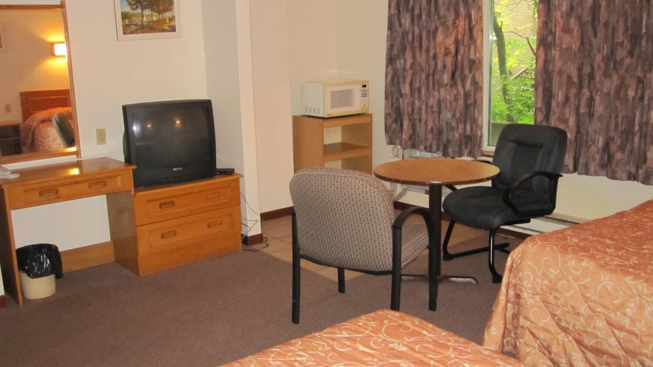 Photo of Livingroom in Clarkson
