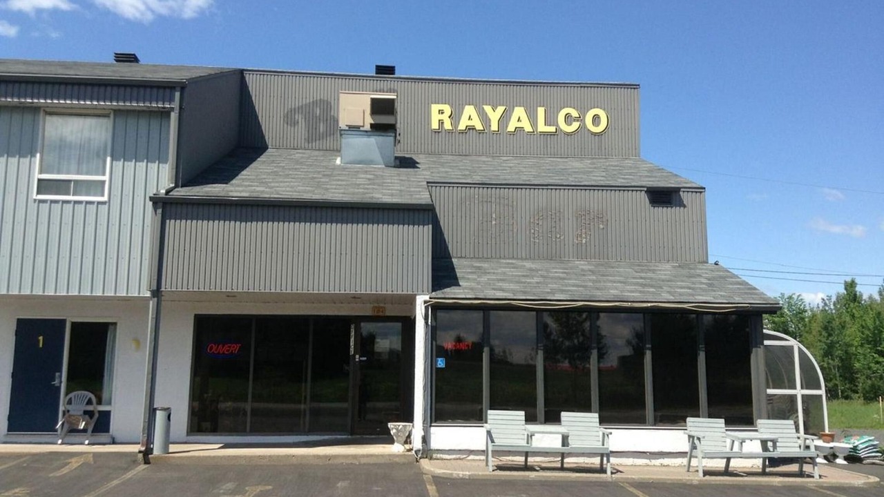 Photo of Buildings in Laurier-Station