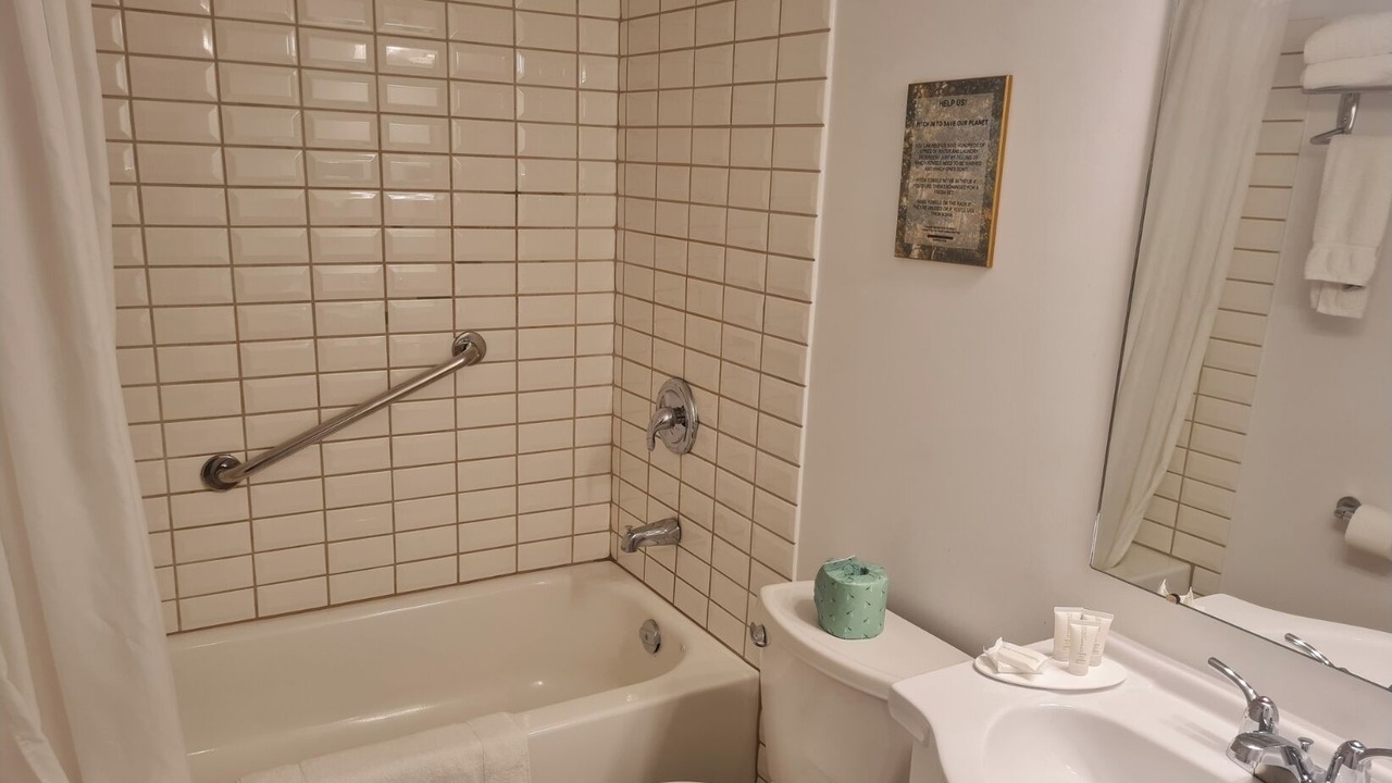Photo of Bathroom in Thorold