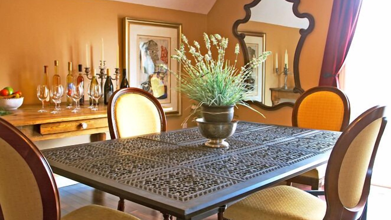 Photo of Livingroom in Lansdowne