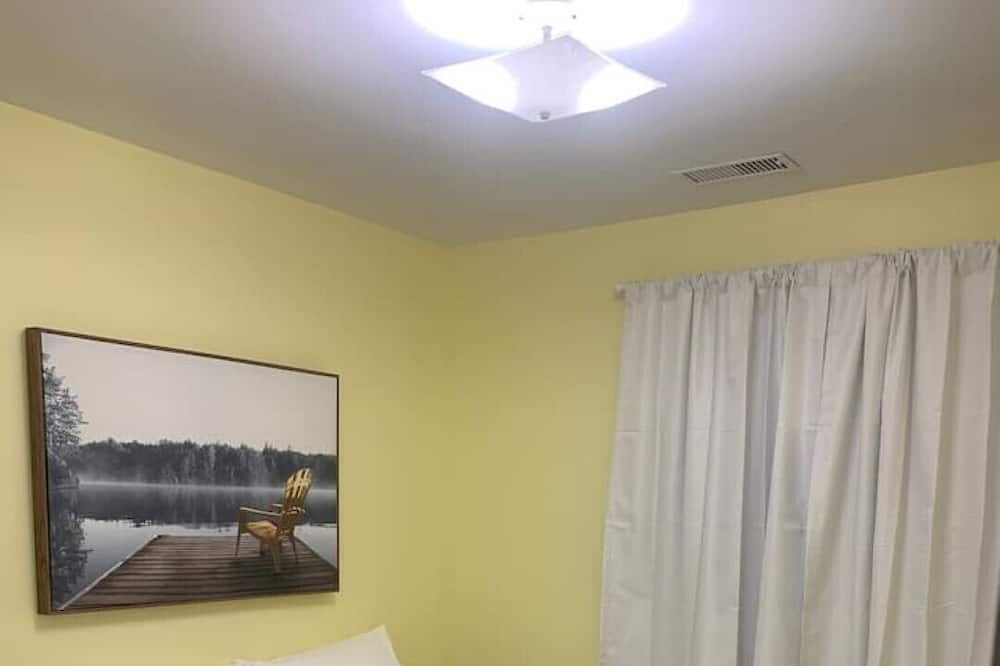Photo of Bedroom in Tweed