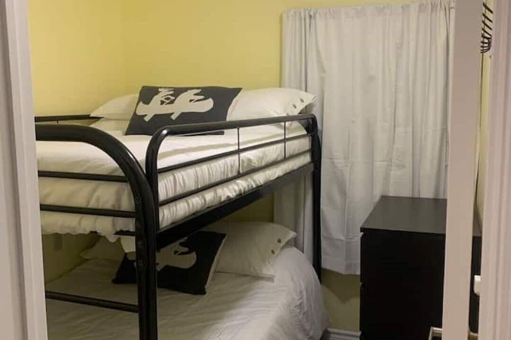 Photo of Bedroom in Tweed