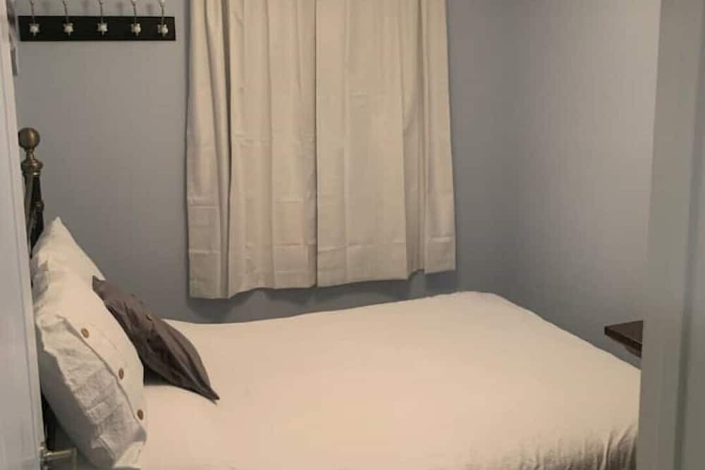 Photo of Bedroom in Tweed