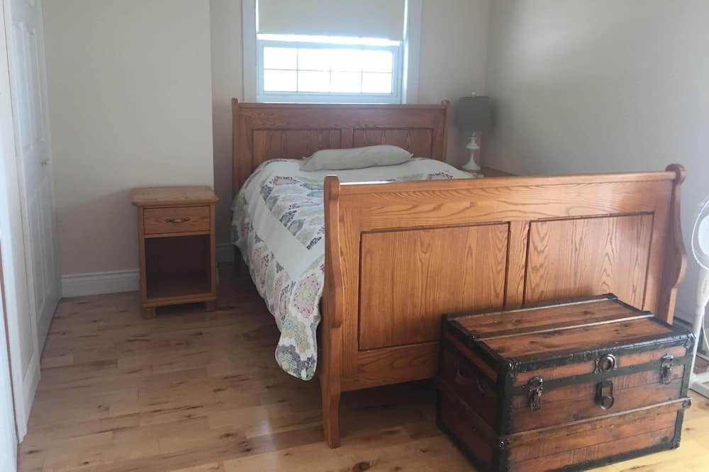 Photo of Bedroom in Lanark Highlands