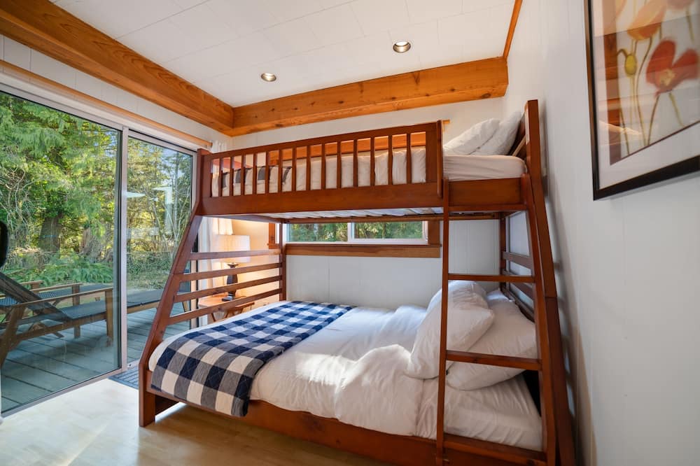 Photo of Bedroom in Port Renfrew