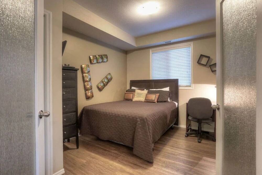 Photo of Bedroom in Quail Ridge