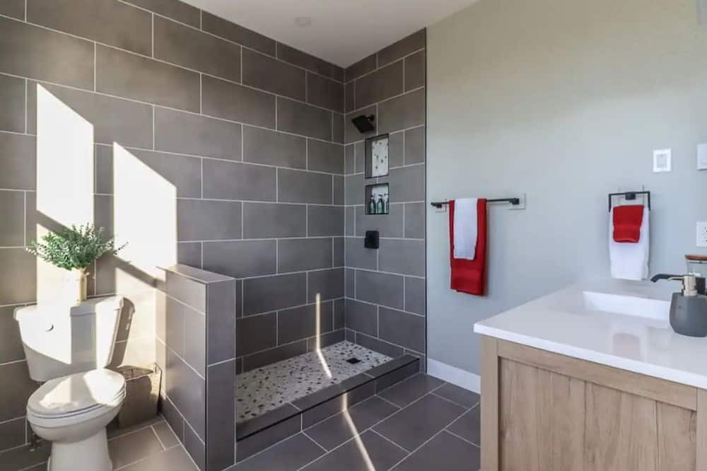 Photo of Bathroom in Quispamsis