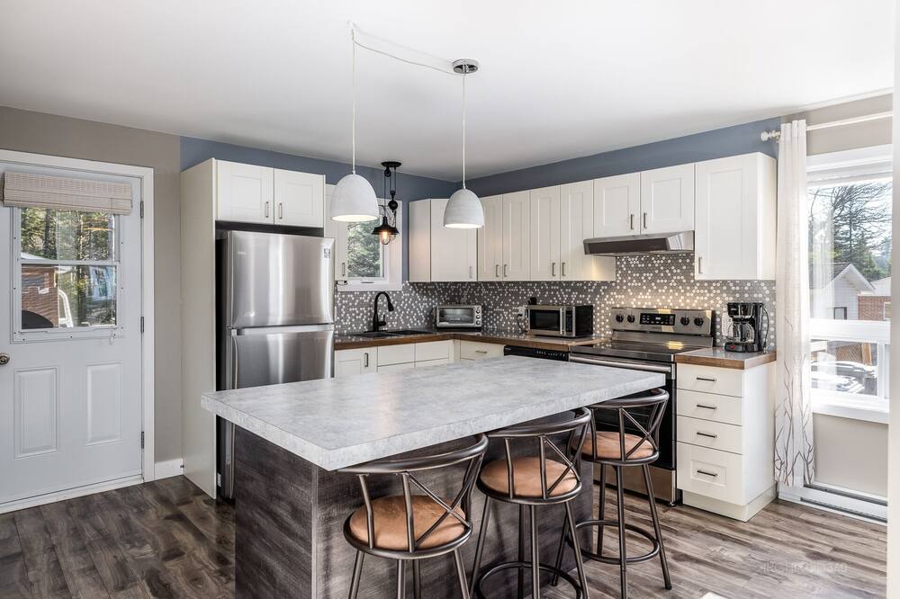 Photo of Kitchen in Sainte-Marguerite-du-Lac-Masson