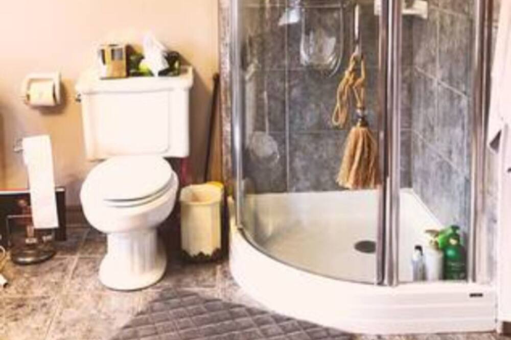 Photo of Bathroom in Sainte-Marguerite-du-Lac-Masson