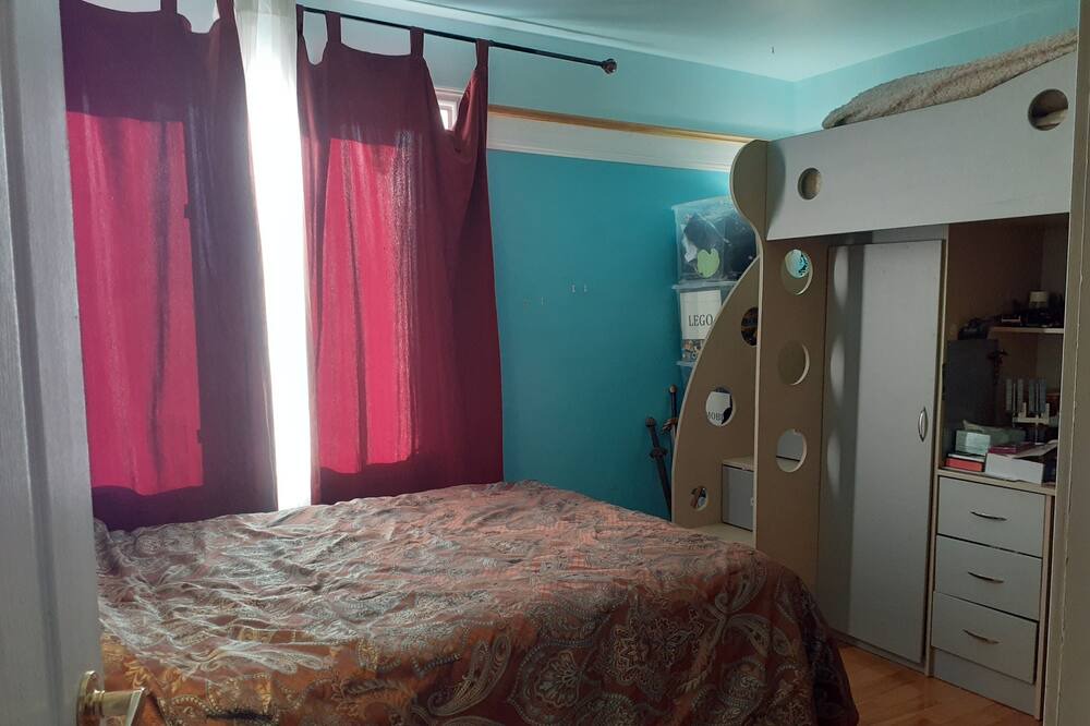 Photo of Bedroom in Sainte-Marguerite-du-Lac-Masson