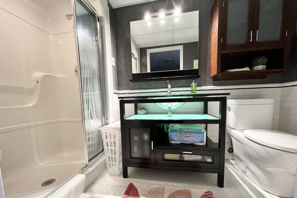 Photo of Bathroom in Montreal
