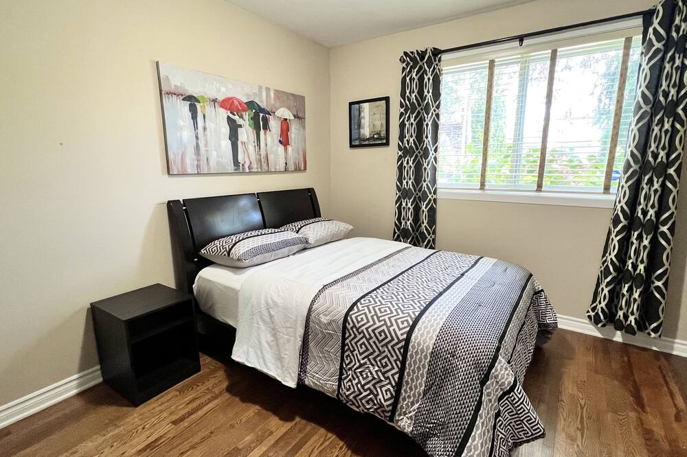 Photo of Bedroom in Montreal