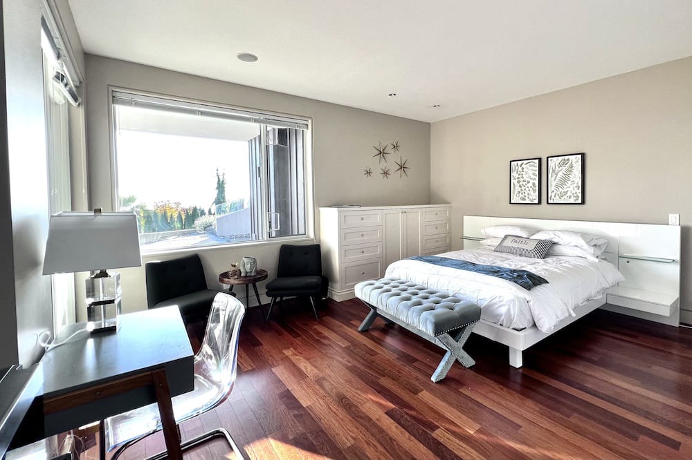 Photo of Bedroom in West Vancouver