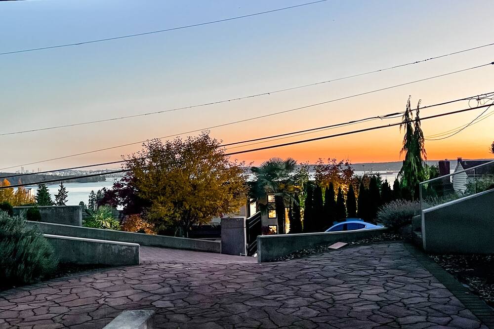 Photo of Outdoor in West Vancouver