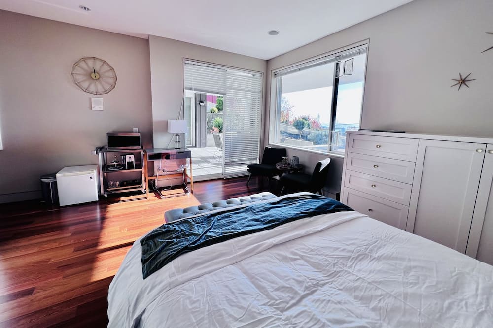 Photo of Bedroom in West Vancouver