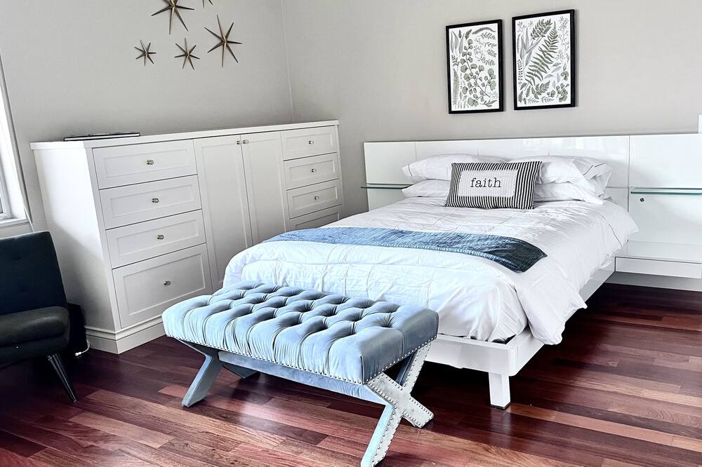 Photo of Bedroom in West Vancouver