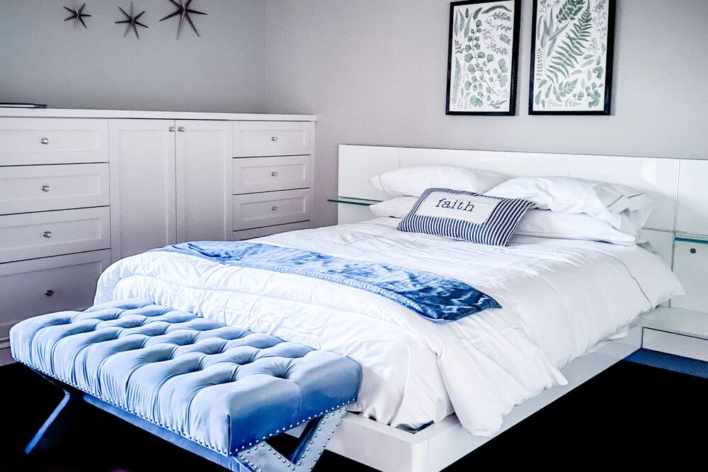 Photo of Bedroom in West Vancouver