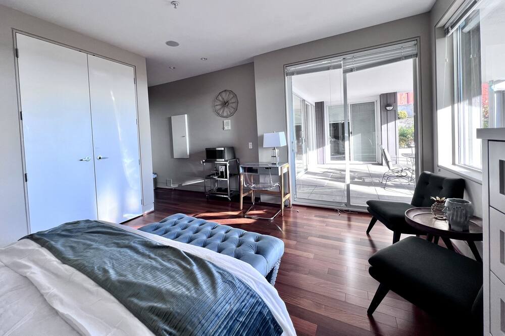 Photo of Bedroom in West Vancouver