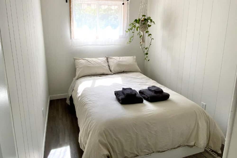 Photo of Bedroom in Winnipeg Beach