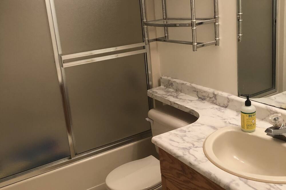 Photo of Bathroom in Port Alberni