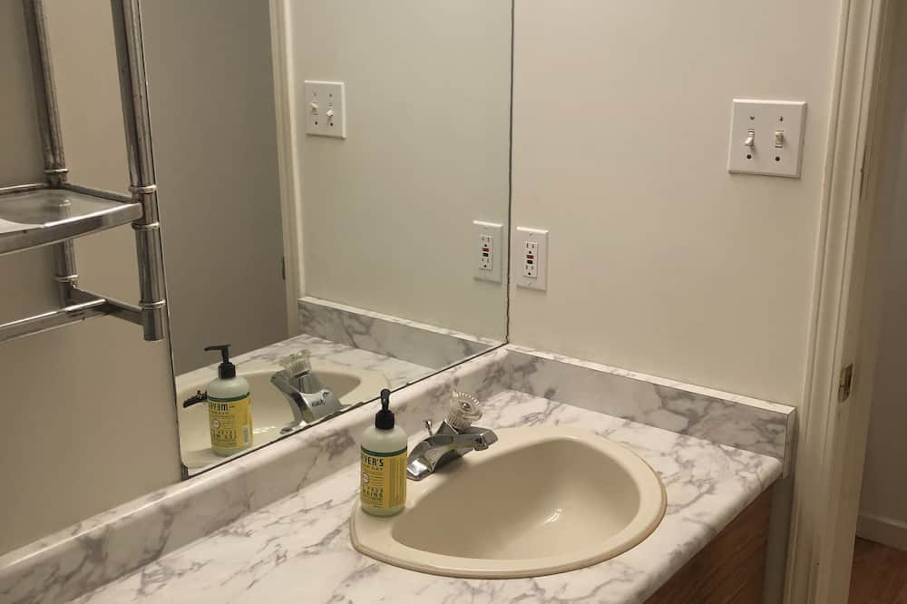 Photo of Bathroom in Port Alberni