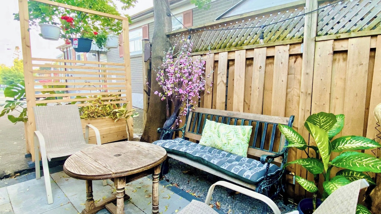 Photo of Outdoor in Woodbine Gardens