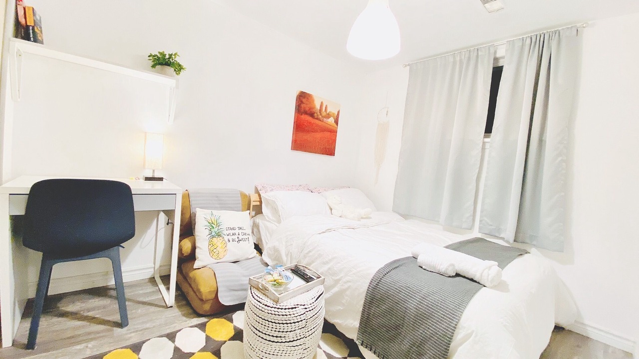 Photo of Bedroom in Woodbine Gardens