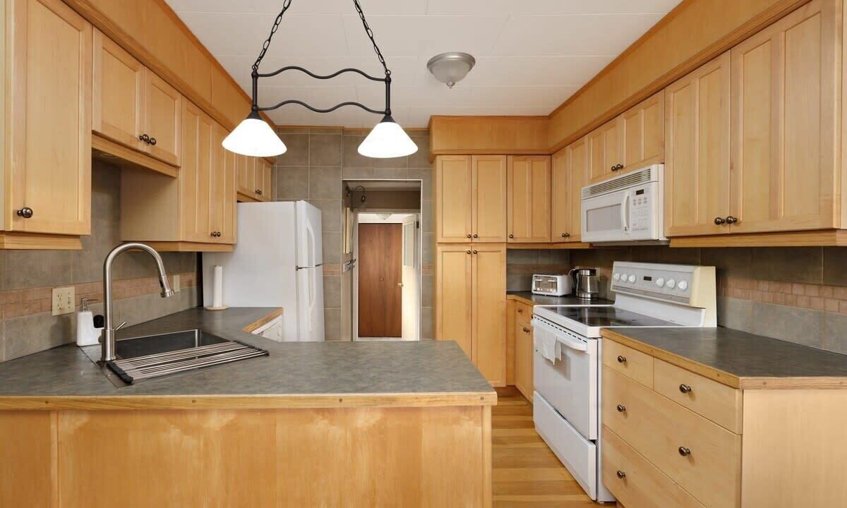 Photo of Kitchen in Departure Bay