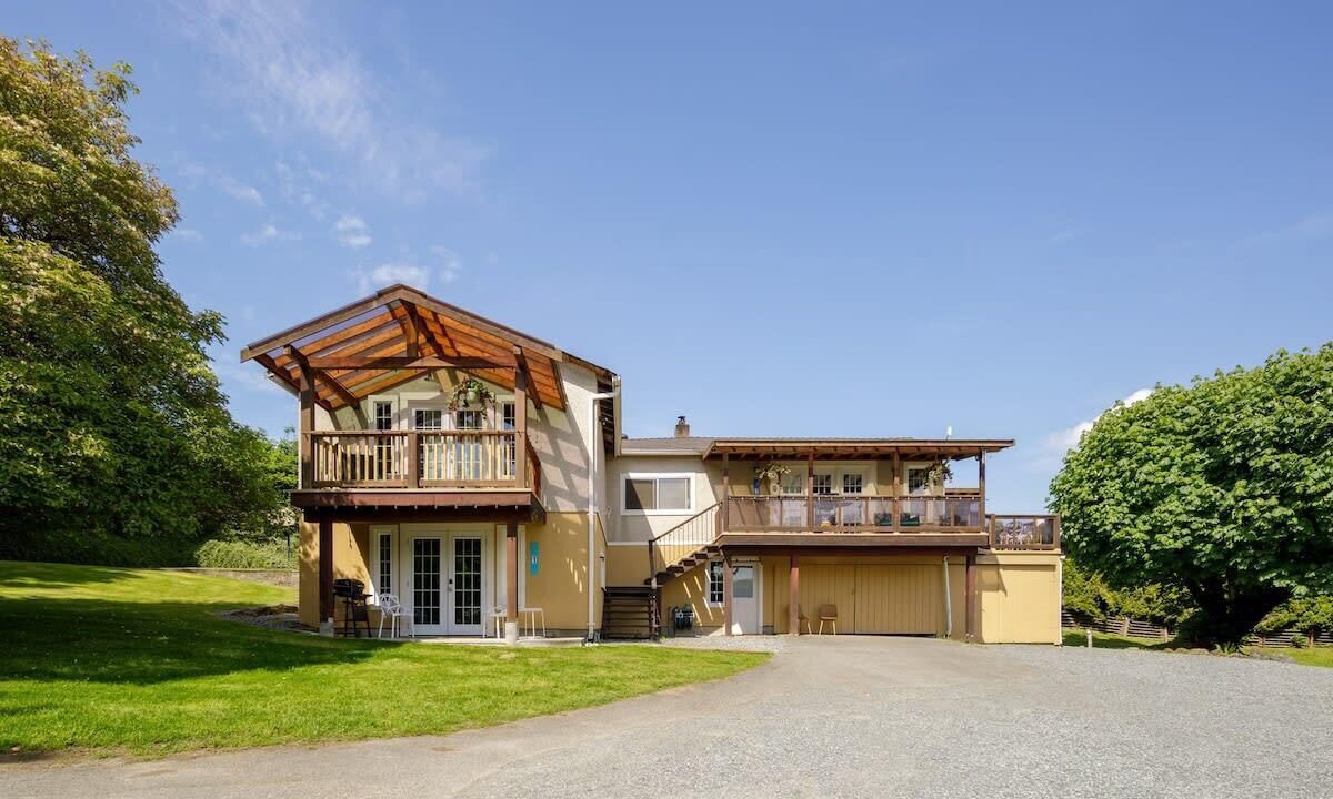 Photo of Outdoor in Departure Bay
