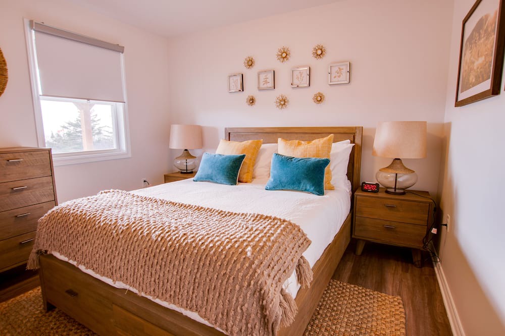 Photo of Bedroom in Hunts Point