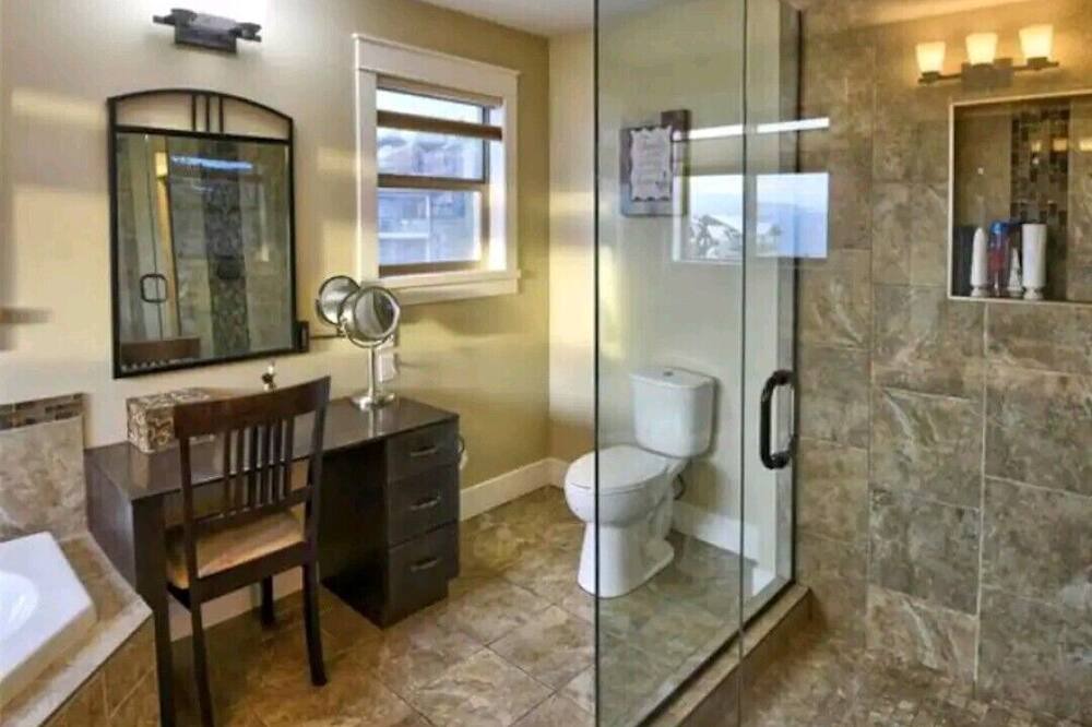 Photo of Bathroom in Vernon
